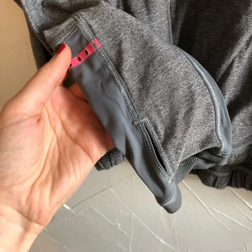 Lululemon Pace Pusher Half Zip Pullover in Heather Gray Size 8 - Picture 4 of 9